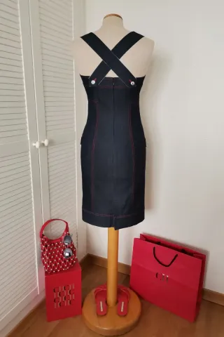 Vestido y camisa Carolina Herrera, 4