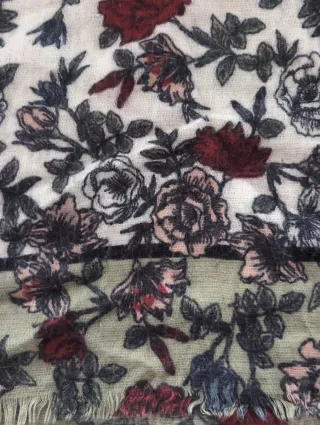 Sciarpa invernale floreale