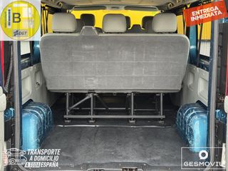 RENAULT TRAFIC PASSENGER 9 PLAZAS COMBI 2.5dCi 145