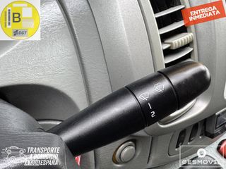 RENAULT TRAFIC PASSENGER 9 PLAZAS COMBI 2.5dCi 145