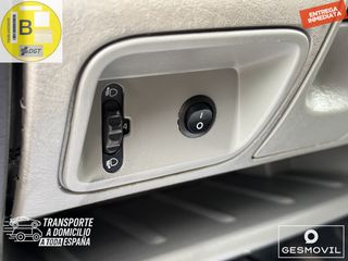 RENAULT TRAFIC PASSENGER 9 PLAZAS COMBI 2.5dCi 145