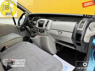 RENAULT TRAFIC PASSENGER 9 PLAZAS COMBI 2.5dCi 145