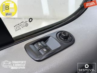 RENAULT TRAFIC PASSENGER 9 PLAZAS COMBI 2.5dCi 145