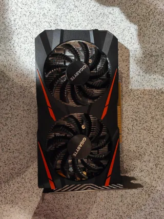 Tarjeta Gráfica Gigabyte RX 460 4gb