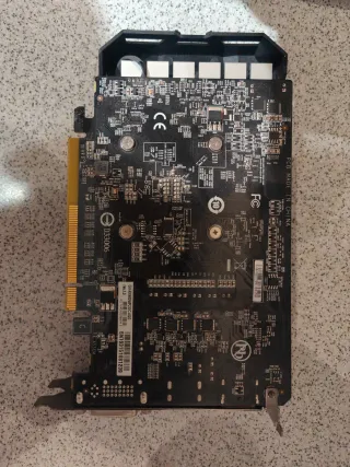 Tarjeta Gráfica Gigabyte RX 460 4gb