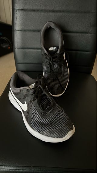 Zapatillas Nike Revolution 4