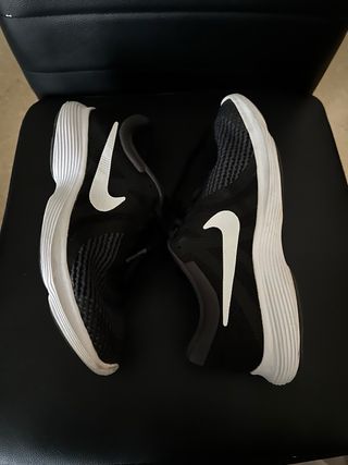 Zapatillas Nike Revolution 4