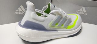 Adidas Ultraboost Light W