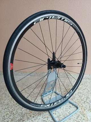 Colnago Artemis -Ruedas-
