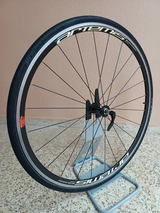 Colnago Artemis -Ruedas-