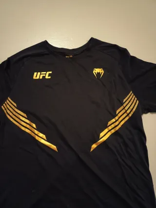Maglietta UFC x Venum Nera e Oro