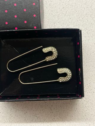 Orecchini a spillo color oro con brillantini donna