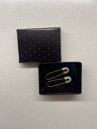 Orecchini a spillo color oro con brillantini donna