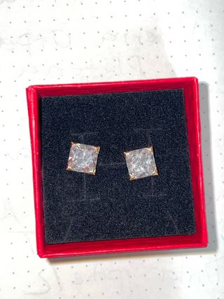Pendientes oro 18k Cuadrados con circonita