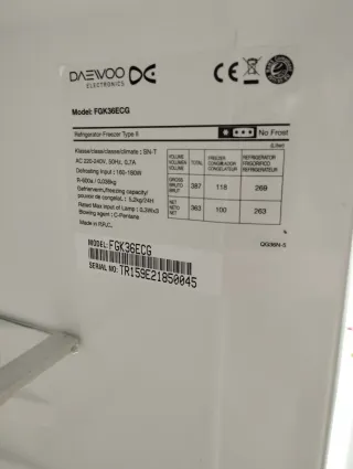 Frigorífico Daewoo plateado