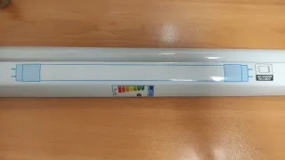 Vendo 8 tubos fluorescentes Osram Lumilux 18W/865.