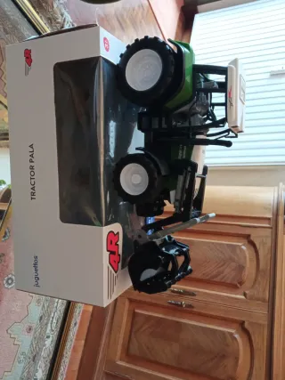 Tractor de Juguete con Pala