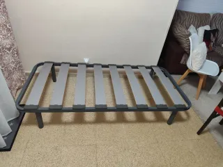 Cama individual de 90.