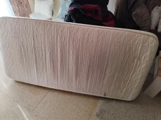 Cama individual de 90.