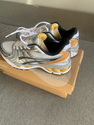 Zapatillas Asics Running Retro Y2K Blanco Plata