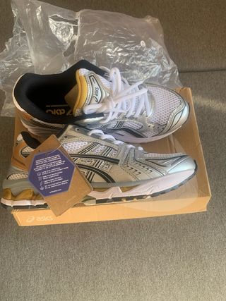 Zapatillas Asics Running Retro Y2K Blanco Plata