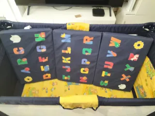 Cuna de viaje con colchón