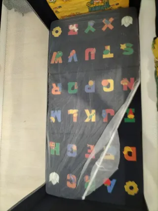 Cuna de viaje con colchón