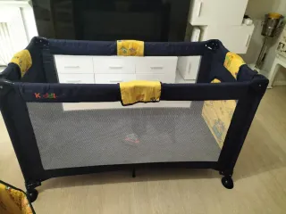 Cuna de viaje con colchón