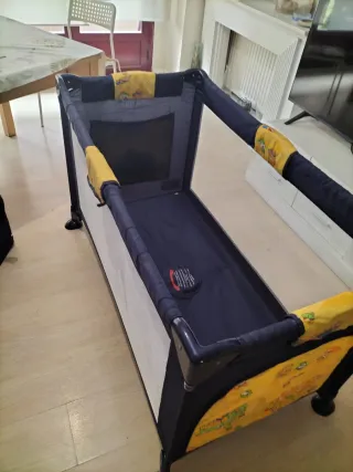 Cuna de viaje con colchón