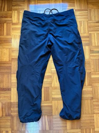 Pantalón chándal Adidas negro licra