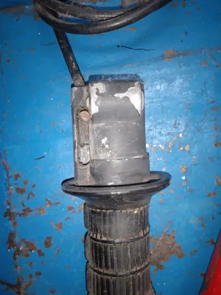 Puño Acelerador Derbi Variant Mundial 82