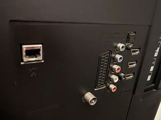 Televisor Sony KDL-40EX520 con mando universal