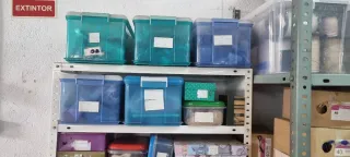 Lentejuelas, perlas y pasamanería