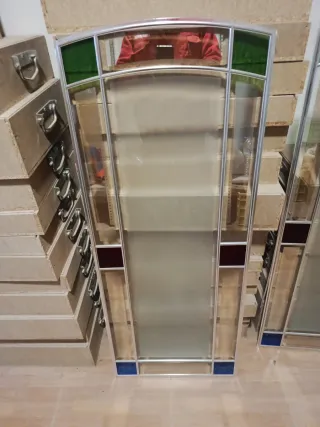 Cristaleras decorativas con vidrieras