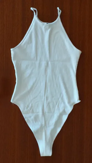 Body tirantes cuello halter blanco talla M Zara