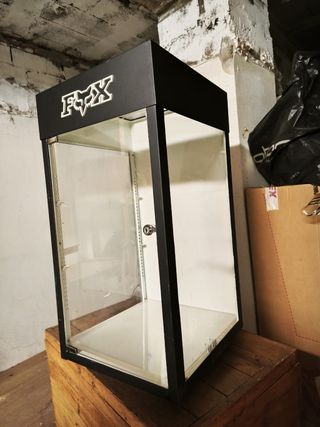 Expositor Fox Metacrilato y Chapa