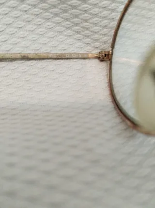 Gafas vintage redondas doradas