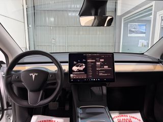 Tesla Model Y Gran Autonomía 4WD