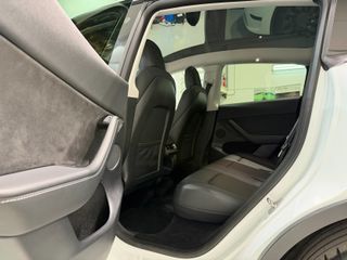 Tesla Model Y Gran Autonomía 4WD