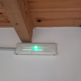 Luz de emergencia LED