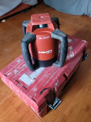 Nivel Láser Hilti PR 25 con Caja