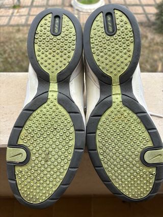 Zapatillas Nike Mujer Blancas y Verdes