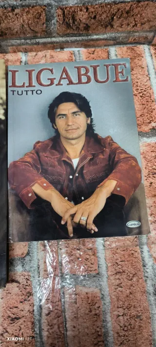 3 Libri Musica Rock Inglese Eros Ramazzotti Ligabu