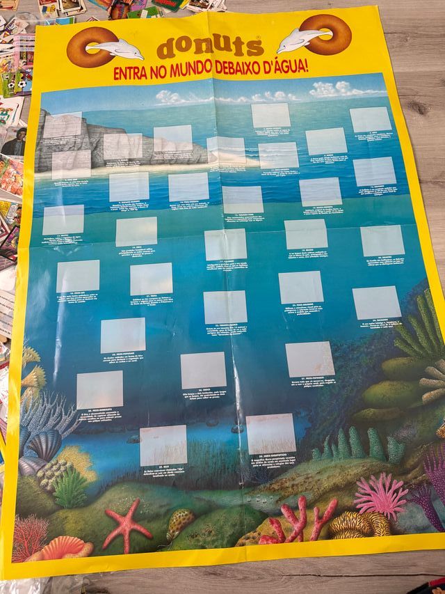 Álbum Poster Donuts Mundo Submarino Cromos