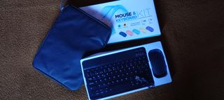 Teclado y ratón inalámbricos Ñ + funda