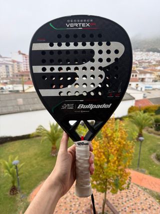 Pala Bullpadel Vertex 04 México
