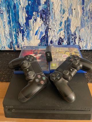 PS4 Slim Nera + 2 Controller a Lleida a 125!!! urgee