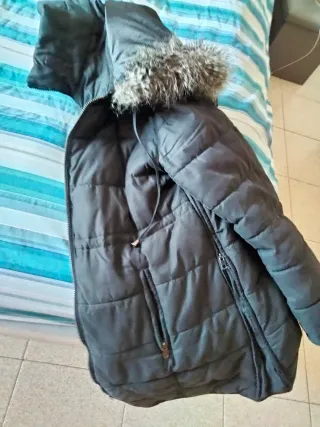 Giubbotto premaman nero con cappuccio