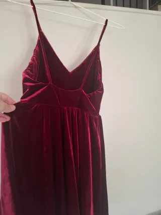Vestido de terciopelo rojo
