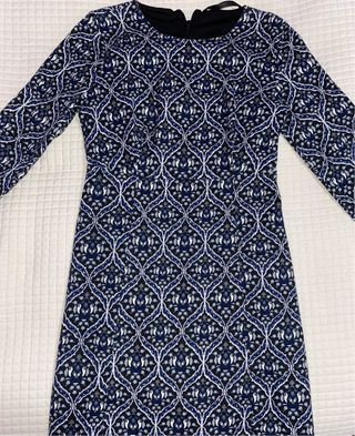 Vestido azul marino estampado invierno